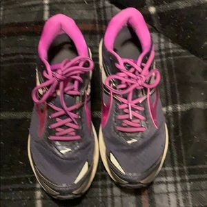 Brooks Ravenna 8 running shoes
